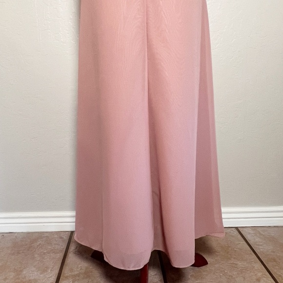 •AZAZIE•‎ Salma Sleeveless Sheath Side Slit Chiffon Dress in Dusty Rose Size A8 - Picture 10 of 15